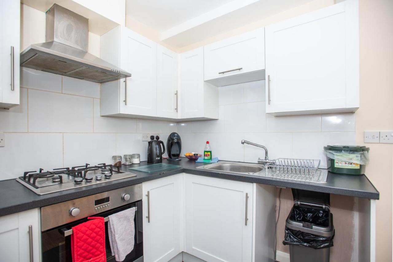 Cowley Spacious Flat With Parking, Oxford Esterno foto