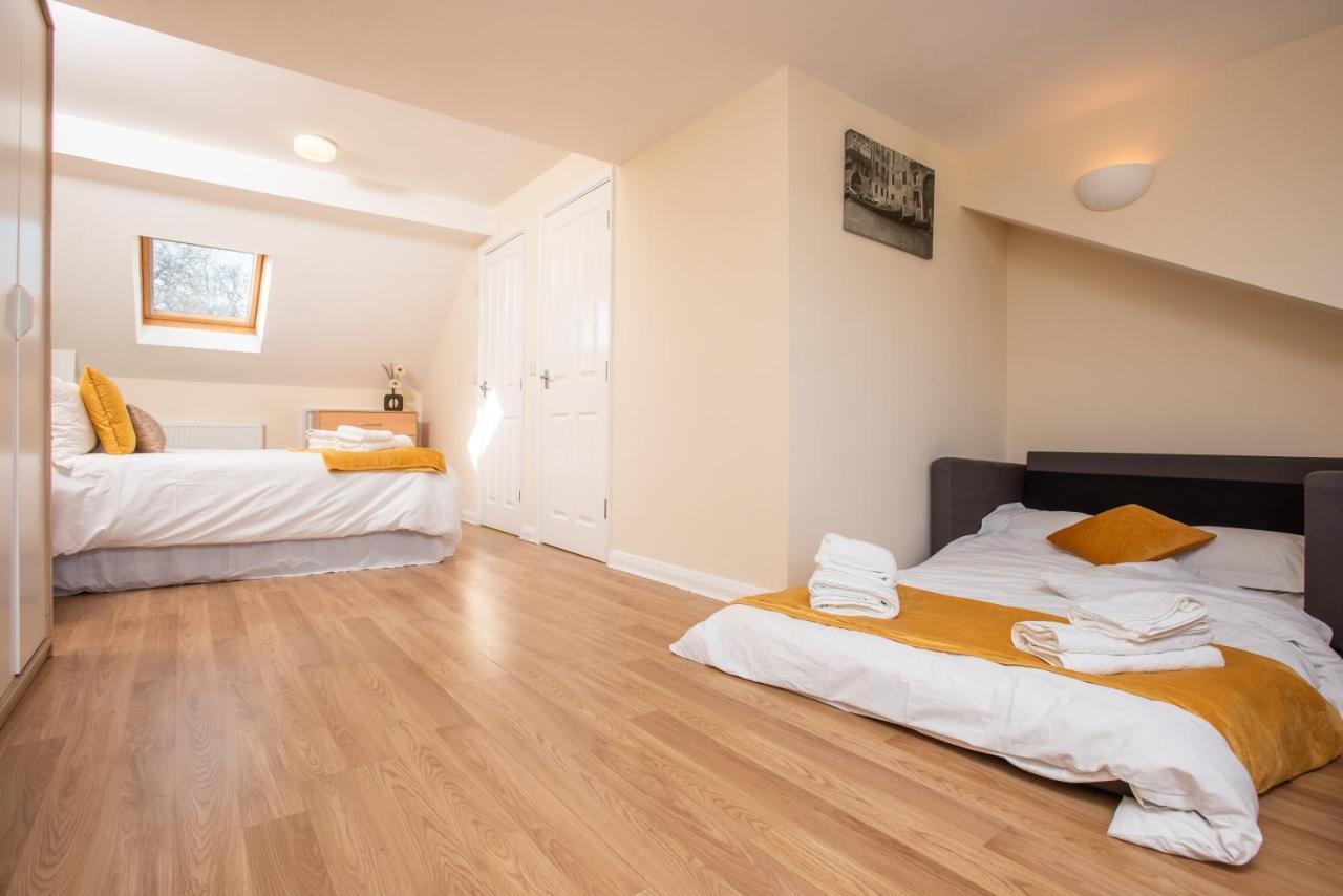 Cowley Spacious Flat With Parking, Oxford Esterno foto