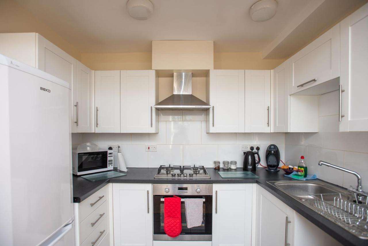 Cowley Spacious Flat With Parking, Oxford Esterno foto